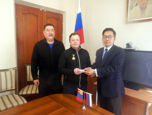 Директор Байкальского музея удостоен ордена «Золотая звезда дружбы» - 3 слайд
